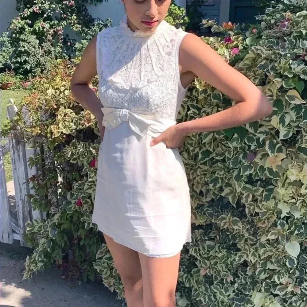 Vintage White lace mini size XS - Picture 3 of 3